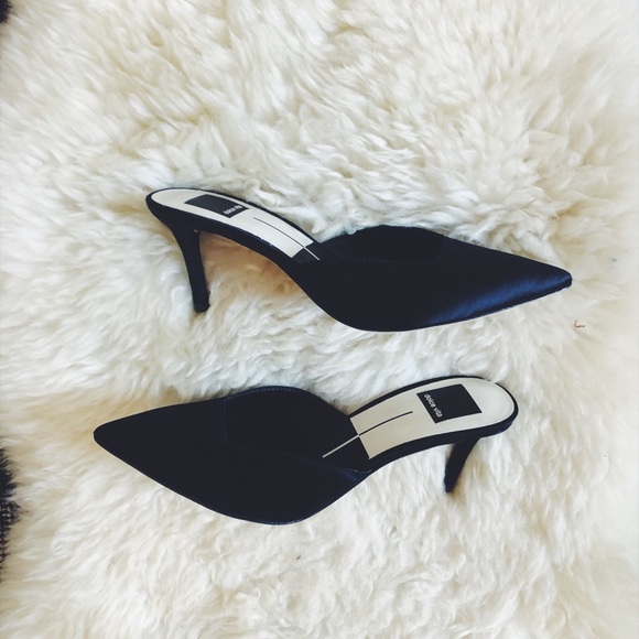 Dolce Vita Shoes - Dolce Vita satin mule pump size 6 Dolce Vita Shoes - Dolce Vita satin mule pump size 6